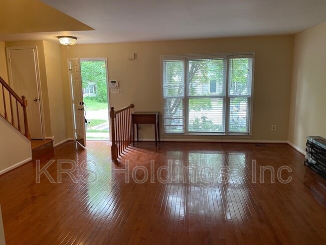Building Photo - 5203 Glen Meadow Dr