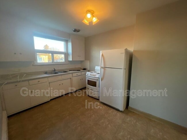 Photo du bâtiment - 2016 Walsh St E