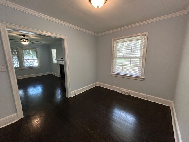 Building Photo - Adorable Home in Ashley Park!