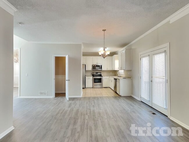 Foto del edificio - 504 Anthony Pl