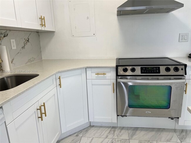 Building Photo - 7300 NW 17th St