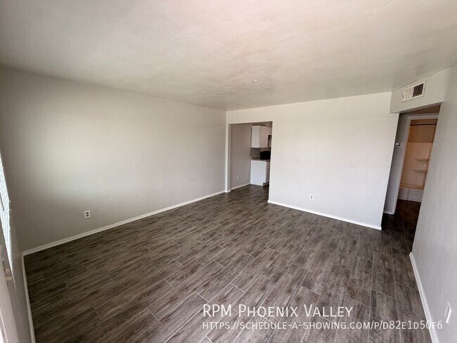 Foto del edificio - 4837 E Willetta St
