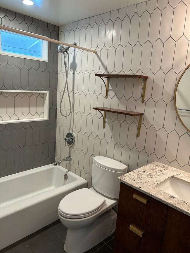 Foto del edificio - Rossmoor Home for rent. 3 bedrooms 2 baths.