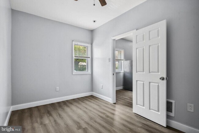 Foto del edificio - 171 E Sharpnack St