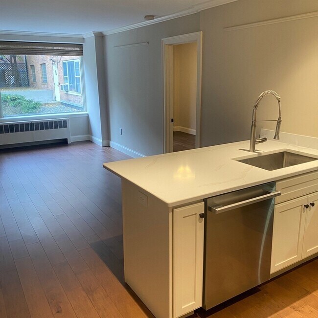 Foto del edificio - 145 Pinckney St