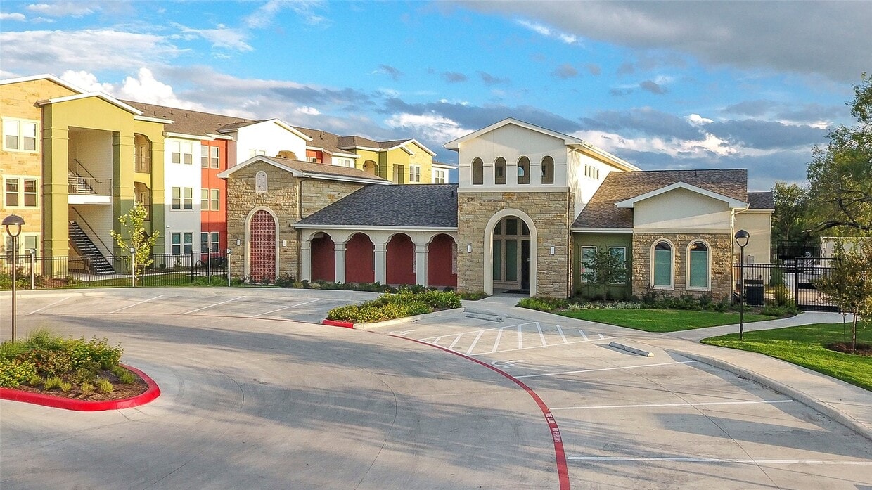 Primary Photo - 10148 Culebra Rd