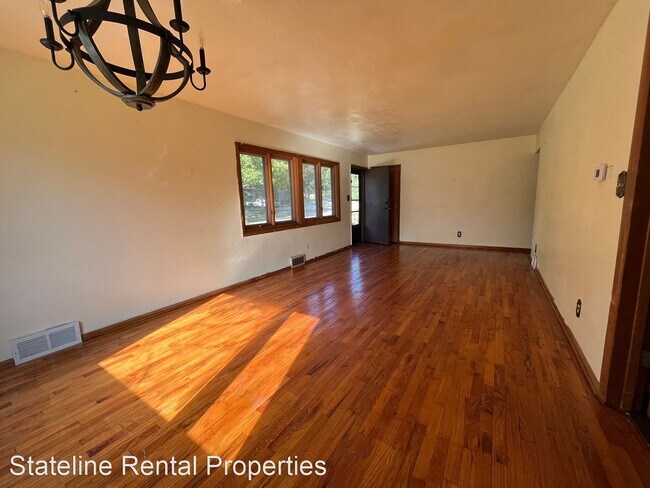 Foto del edificio - 3 br, 1 bath House - 3503 Cardinal Ln