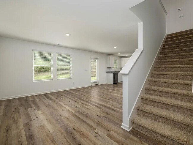 Building Photo - Charming 4BR House in Bessemer