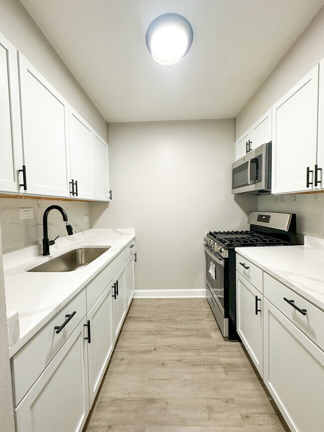 Foto del edificio - 4300 N Keystone Ave