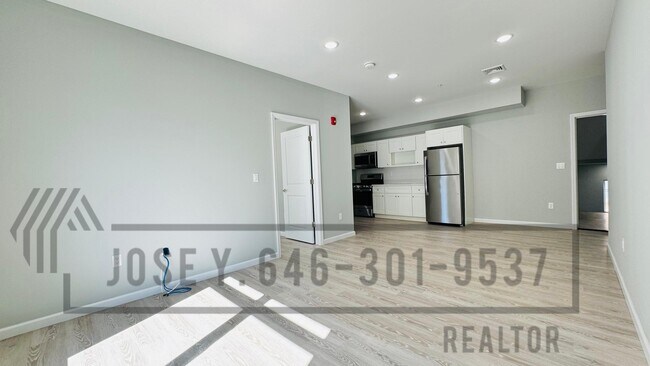 Building Photo - 177 Hamilton Ave