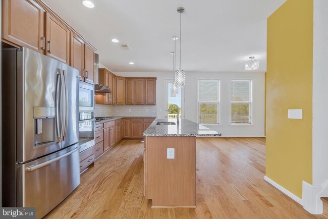 Building Photo - 42502 Dogwood Glen Square