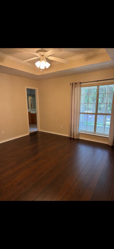 Foto del edificio - 247 Highland Dr