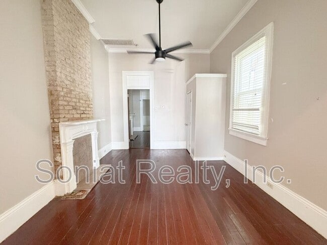 Building Photo - 340 Elmira Ave