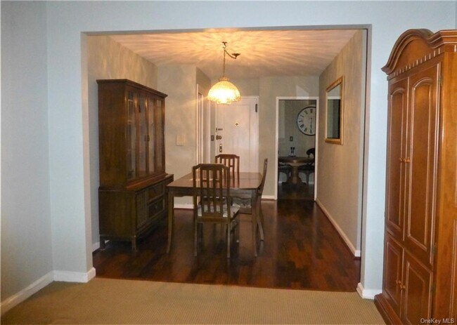 Building Photo - 50 White Oak St