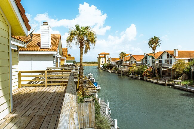 Building Photo - 708 Enchanted Harbor