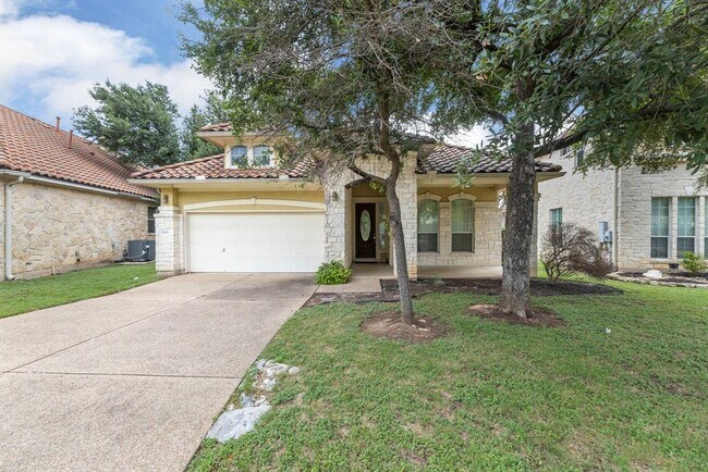 Building Photo - 15220 Interlachen Dr