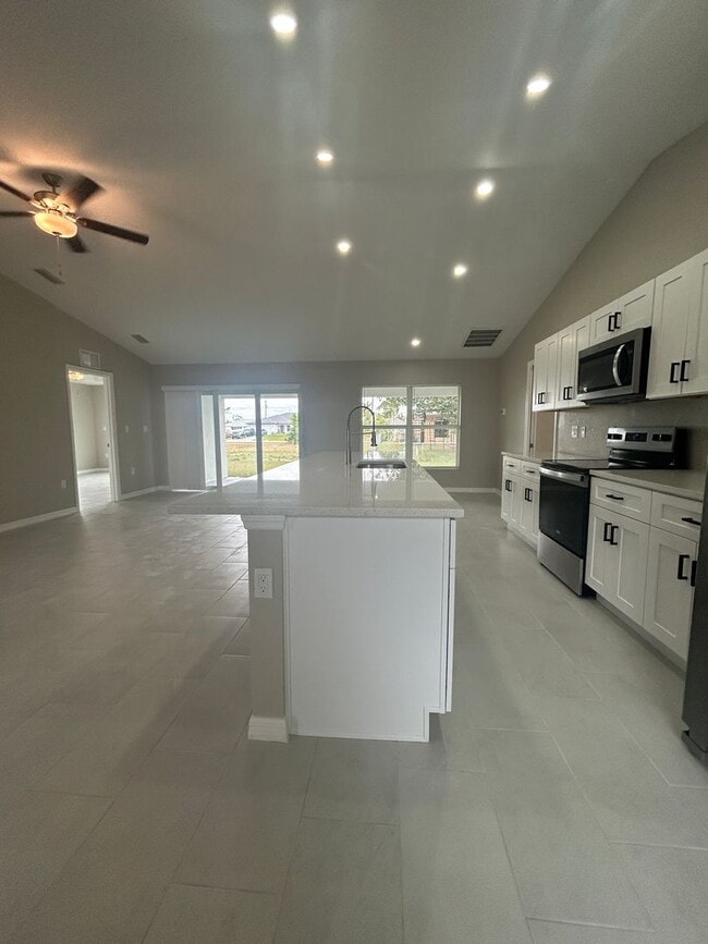 Building Photo - Your Dream Rental: Brand-New 4BR/3BA with Open Floor Plan