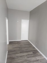 Building Photo - 307 Greenwood
