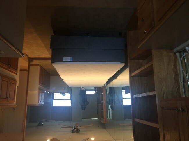 Foto del edificio - 1030 N State St