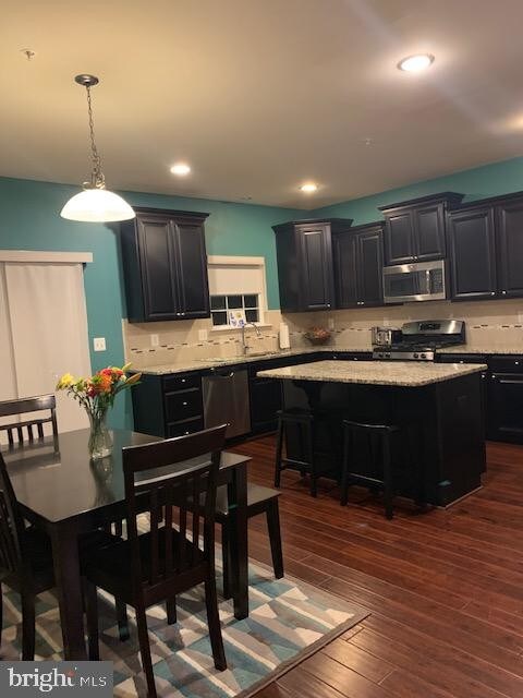 Building Photo - 11395 Sandhurst Pl