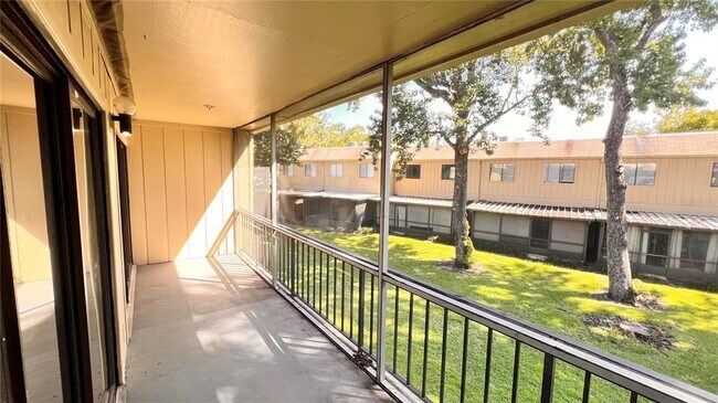 Foto del edificio - 429 Sheoah Blvd