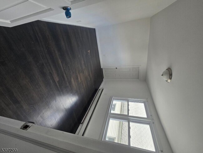 Foto del edificio - 115 Pine St