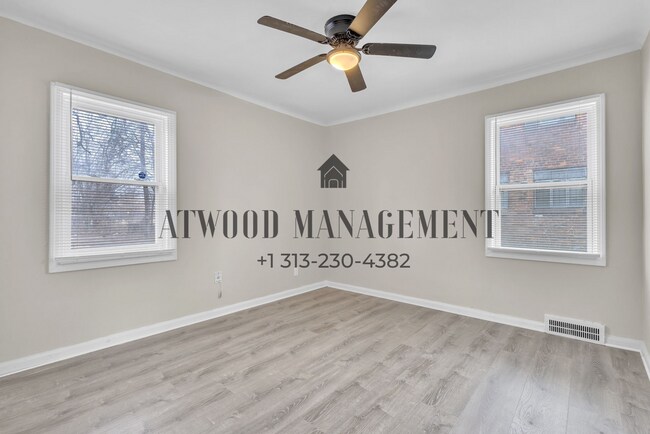 Building Photo - This beautifully updated 3-bedroom, 1-bath single-family home is ready for move-in!