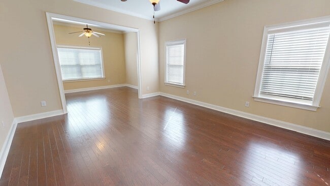 Building Photo - 170 S Charleson Crossing