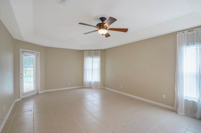 Foto del edificio - 14312 Greater Pines Blvd