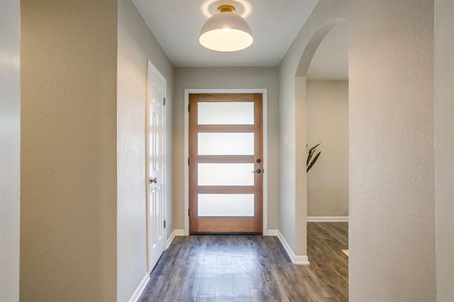Foto del edificio - 6940 Bal Lake Dr