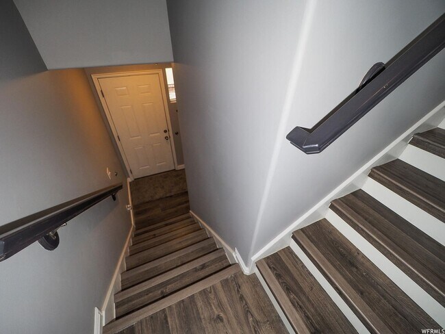 Building Photo - Beautifully Updated Foxboro Townhome – Steps from Nature Trails