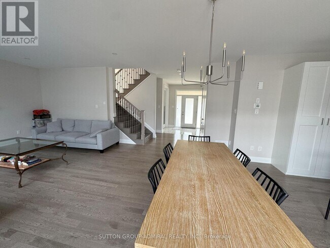 Photo du bâtiment - 757 Eminence St