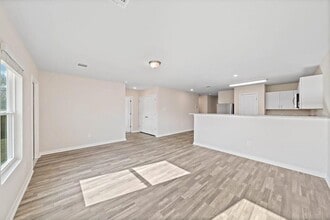 Building Photo - 15549 Briar Forest Dr