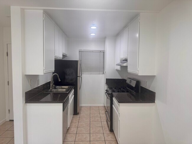 Foto del edificio - Clark Drive Apartments