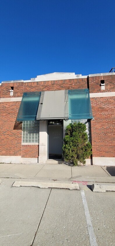 Foto principal - 1711 Darrow Ave
