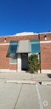 Building Photo - 1711 Darrow Ave