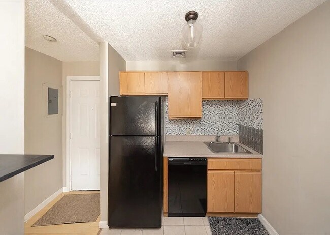 Foto del edificio - 450 Somerset Ave