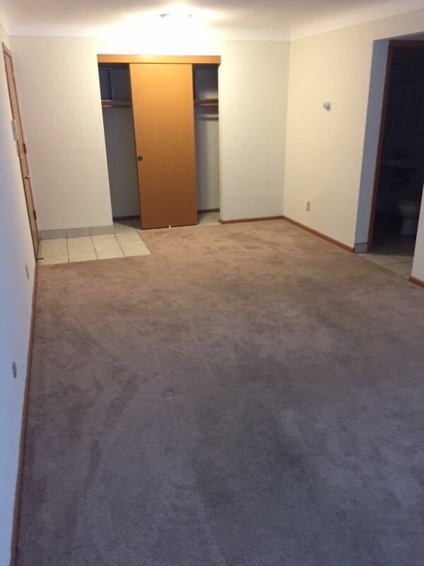 Foto del edificio - 556 Jenks Ave E