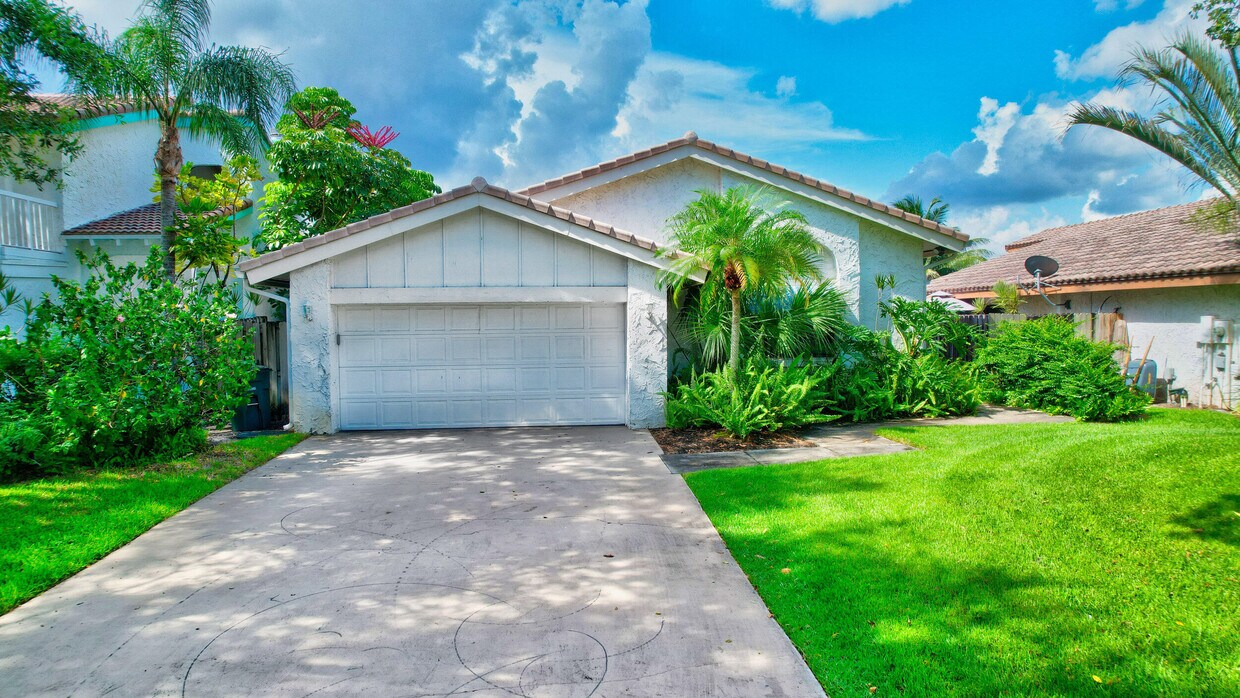Foto principal - 6458 Sweet Maple Ln