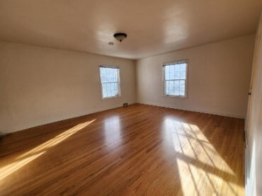 Foto del edificio - 354 Ferson Ave