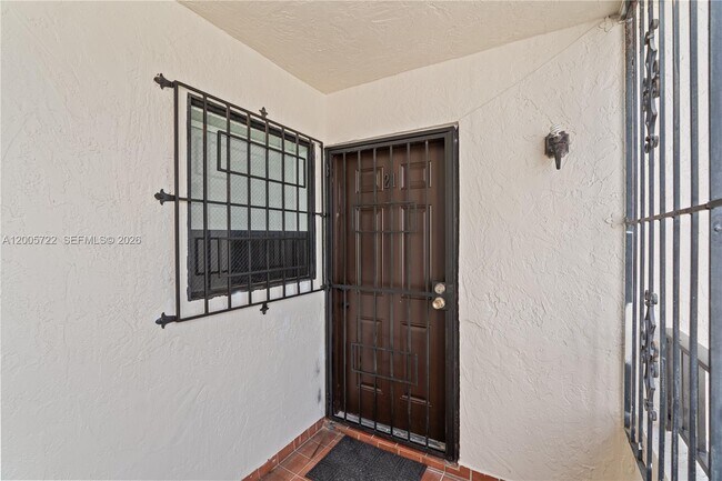 Foto del edificio - 10877 NW 7th St