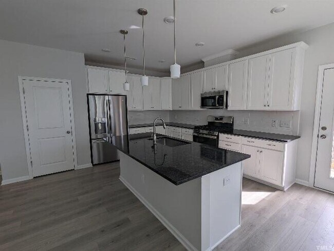 Building Photo - 3014 Worthy Way