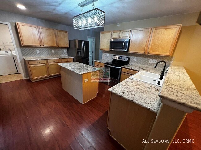 Building Photo - 7964 Campground Dr