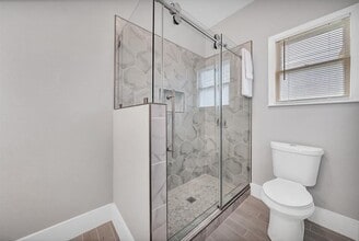 Building Photo - 4824 Avenue O 1/2
