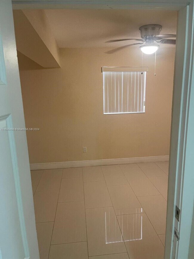 Foto del edificio - 1163 NW 100th Terrace