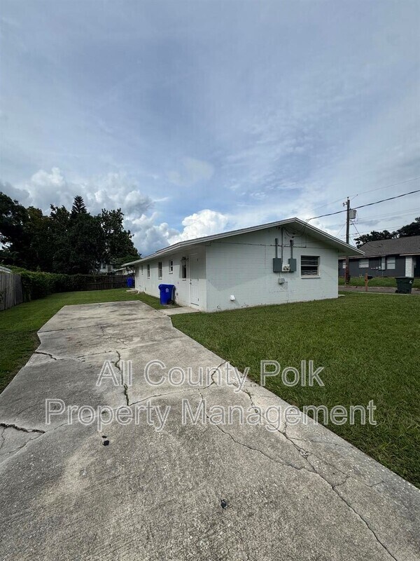Building Photo - 413 S Cornelia Ave