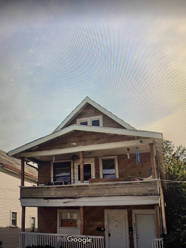Primary Photo - 709 E 24th St
