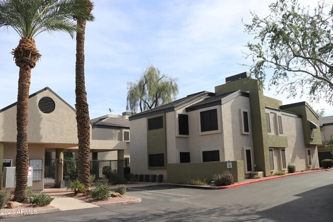 Building Photo - 4201 N 20th St