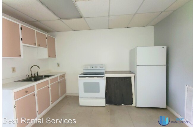 Building Photo - 4 br, 1.5 bath House - 1206 S Wabash Ave