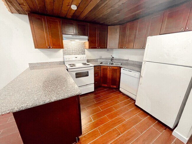 Building Photo - Beautiful studio with loft apartment for r...